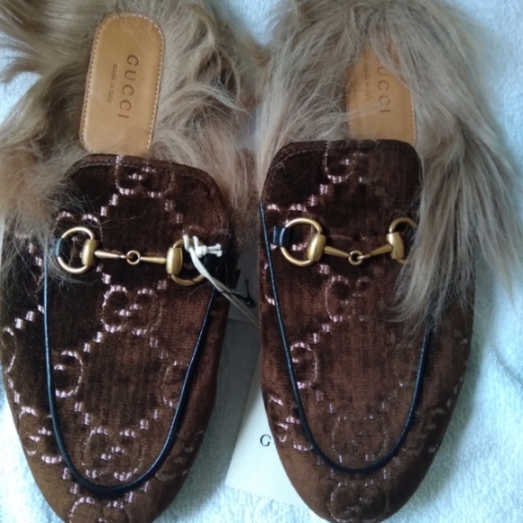 These are authentic GUCCI GG Monogram Velvet Fur Princetown Slippers Slides - Picture 4 of 4